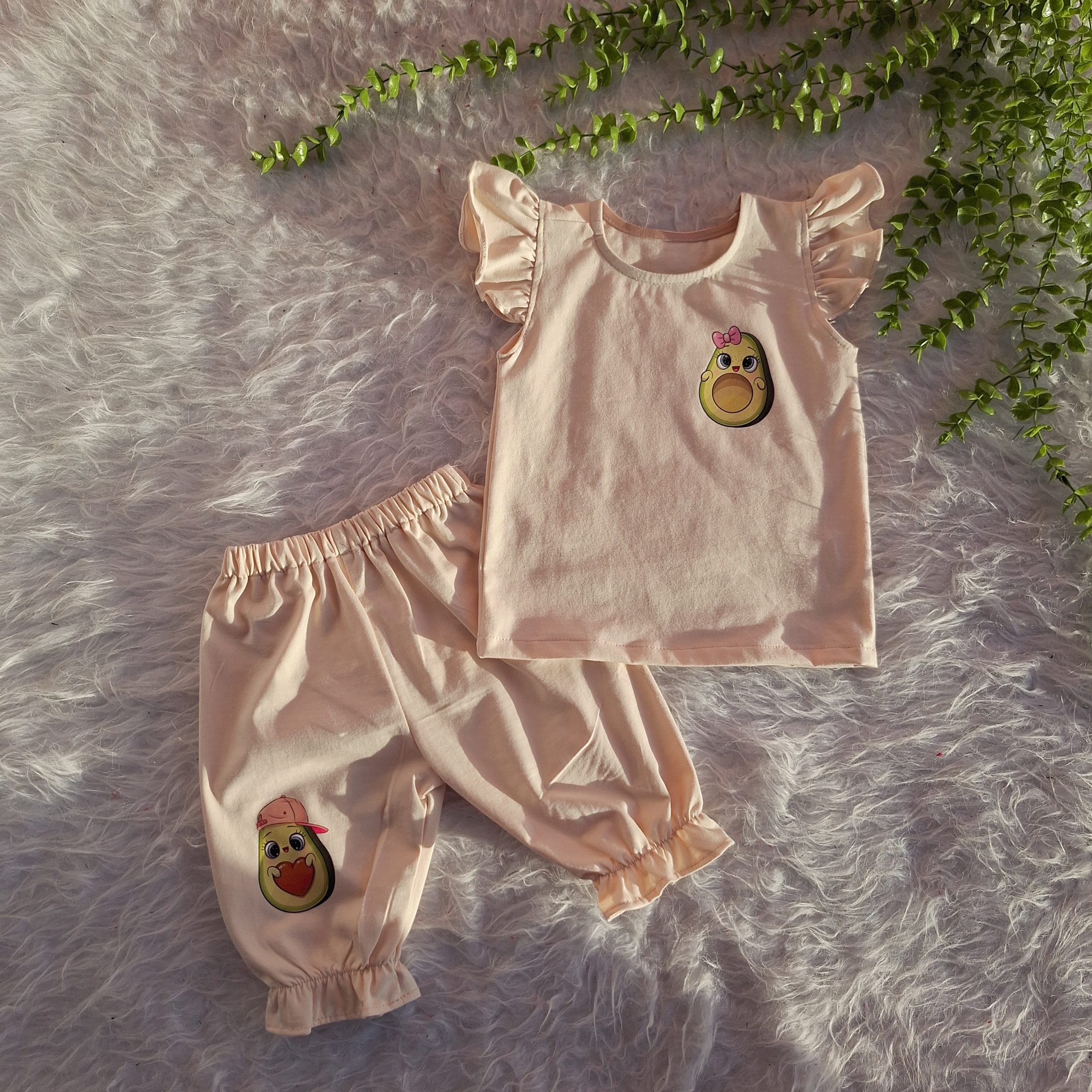 تاپ شلوارک خونگی🥑